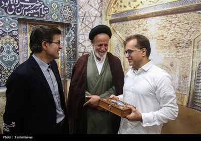 تشرف سفیر پاکستان به حرم حضرت معصومه(س)