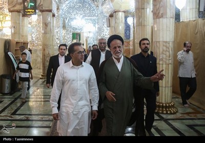 تشرف سفیر پاکستان به حرم حضرت معصومه(س)