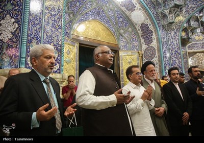 تشرف سفیر پاکستان به حرم حضرت معصومه(س)