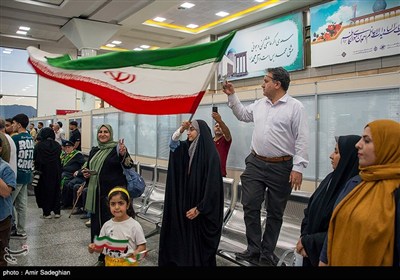 استقبال از قهرمانان جهانی کشتی فرنگی در شیراز