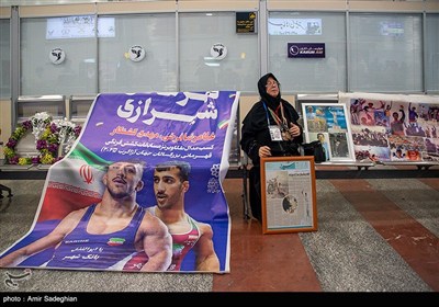استقبال از قهرمانان جهانی کشتی فرنگی در شیراز
