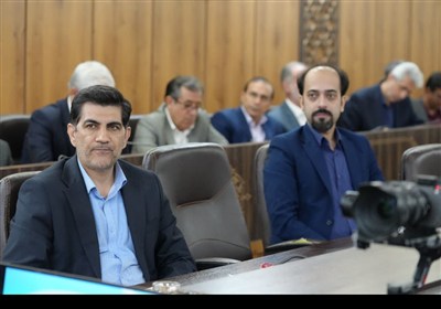نشست وزیر نیرو با مجمع نمایندگان استان لرستان