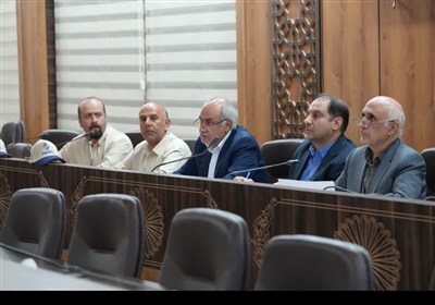 نشست وزیر نیرو با مجمع نمایندگان استان لرستان