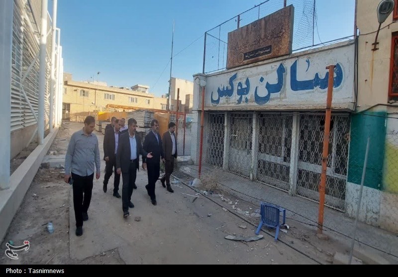 دستور استاندار قم برای تجهیز و تسریع در روند بازسازی ورزشگاه تختی+تصاویر