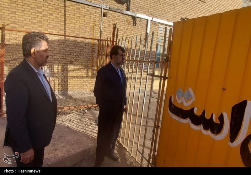دستور استاندار قم برای تجهیز و تسریع در روند بازسازی ورزشگاه تختی+تصاویر