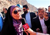 صادق: ایران اسلامی زیربار حرف زور نمی‌رود