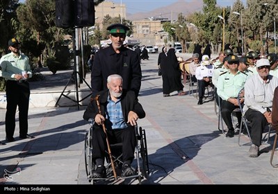آئین میهمانی لاله‌ها در امامزاده محمد (ع) کرج