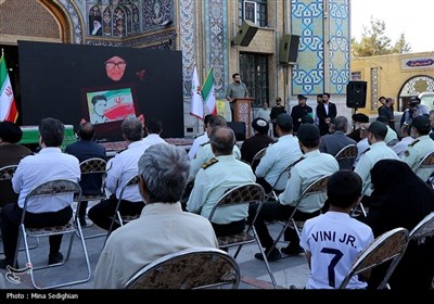 آئین میهمانی لاله‌ها در امامزاده محمد (ع) کرج