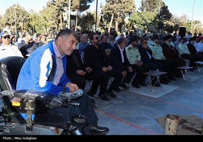 آئین میهمانی لاله‌ها در امامزاده محمد (ع) کرج