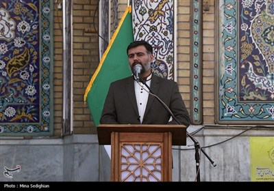 آئین میهمانی لاله‌ها در امامزاده محمد (ع) کرج