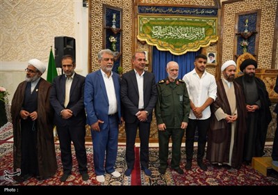 قهرمان کشتی جهان، خادم افتخاری حرم مطهر حضرت شاهچراغ (ع) شد