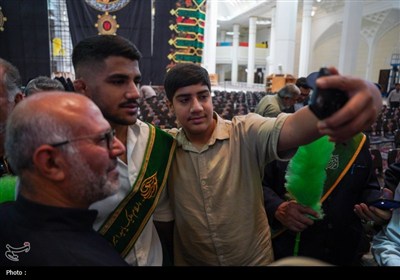 قهرمان کشتی جهان، خادم افتخاری حرم مطهر حضرت شاهچراغ (ع) شد