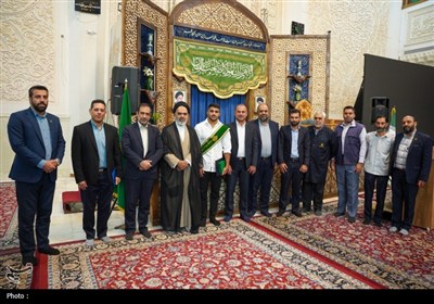 قهرمان کشتی جهان، خادم افتخاری حرم مطهر حضرت شاهچراغ (ع) شد