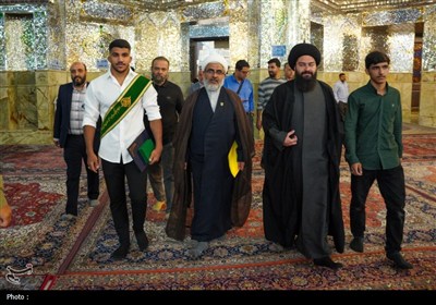 قهرمان کشتی جهان، خادم افتخاری حرم مطهر حضرت شاهچراغ (ع) شد