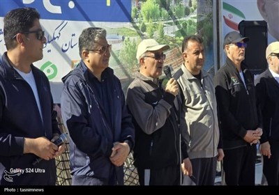 پیاده روی خانوادگی در یاسوج