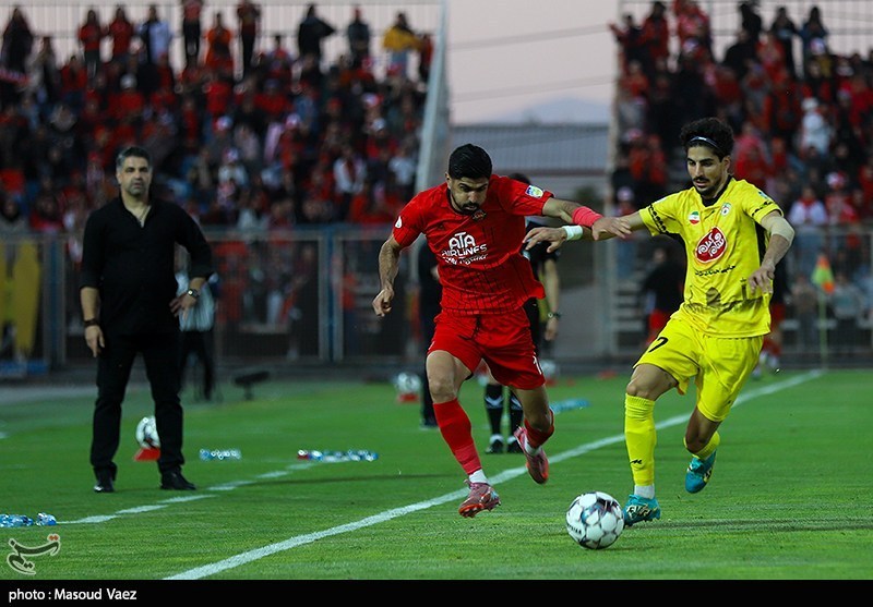 لیگ برتر فوتبال , تیم فوتبال پرسپولیس , تیم فوتبال استقلال , تیم فوتبال سپاهان اصفهان , تیم فوتبال تراکتور تبریز , 