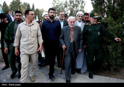 اولین سالروز شهادت شهید حسن نصرالله و شهید نیلفروشان در گلستان شهدای اصفهان