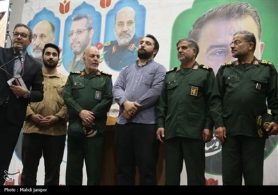 اولین سالروز شهادت شهید حسن نصرالله و شهید نیلفروشان در گلستان شهدای اصفهان