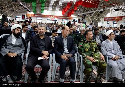 اولین سالروز شهادت شهید حسن نصرالله و شهید نیلفروشان در گلستان شهدای اصفهان