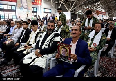 اولین سالروز شهادت شهید حسن نصرالله و شهید نیلفروشان در گلستان شهدای اصفهان
