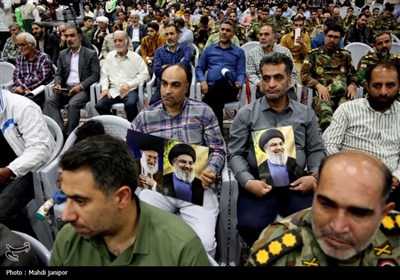 اولین سالروز شهادت شهید حسن نصرالله و شهید نیلفروشان در گلستان شهدای اصفهان