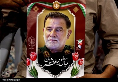 اولین سالروز شهادت شهید حسن نصرالله و شهید نیلفروشان در گلستان شهدای اصفهان