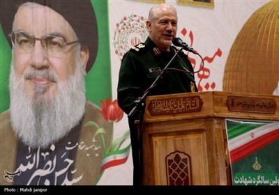 اولین سالروز شهادت شهید حسن نصرالله و شهید نیلفروشان در گلستان شهدای اصفهان