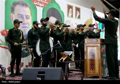 اولین سالروز شهادت شهید حسن نصرالله و شهید نیلفروشان در گلستان شهدای اصفهان
