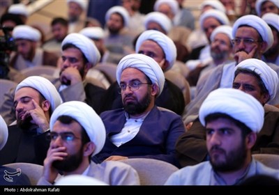 نشست حلقه‌های میانی
