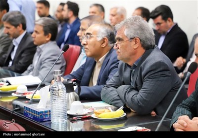 نشست وزیر ارتباطات و فناوری اطلاعات با دانشگاهیان خراسان جنوبی