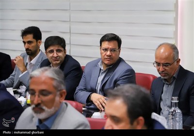 نشست وزیر ارتباطات و فناوری اطلاعات با دانشگاهیان خراسان جنوبی