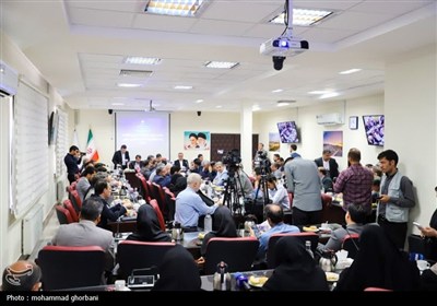 نشست وزیر ارتباطات و فناوری اطلاعات با دانشگاهیان خراسان جنوبی