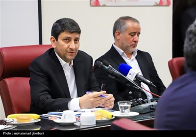 نشست وزیر ارتباطات و فناوری اطلاعات با دانشگاهیان خراسان جنوبی