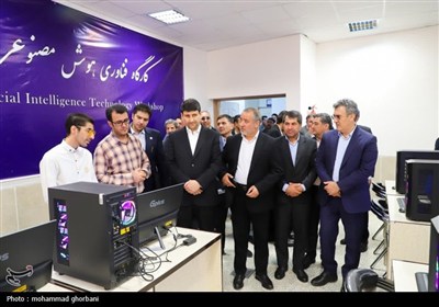 نشست وزیر ارتباطات و فناوری اطلاعات با دانشگاهیان خراسان جنوبی