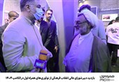 بازدید دبیر شورای عالی انقلاب فرهنگی از نوآوری‌های همراه اول در الکامپ 1404