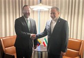 عراقچی مداخله آمریکا را محکوم و بر همبستگی با ونزوئلا تأکید کرد