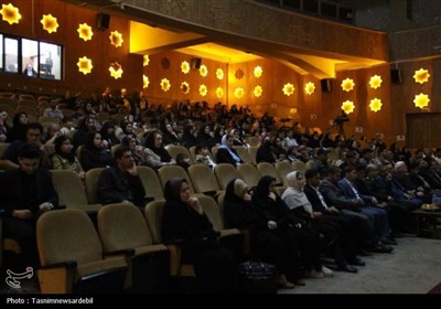 تجلیل از قرآن‌آموزان نمونه استان اردبیل