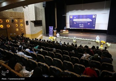 تجلیل از قرآن‌آموزان نمونه استان اردبیل