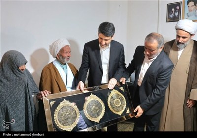 دیدار وزیر ارتباطات و فناوری اطلاعات با خانواده گرانقدر سرلشکر شهید کاظمی
