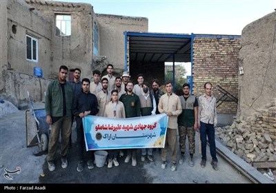 خدمت رسانی و محرومیت زدایی نخبگان فضای مجازی و رسانه بسیج اراک در روستاها