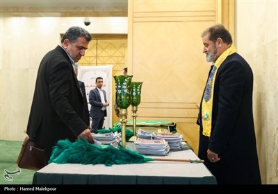 حضور خادمان حرم حضرت عبدالعظیم حسنی(ع) در صحن علنی مجلس