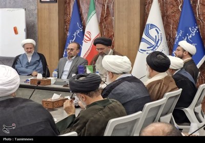 تاکید بر هم‌افزایی استانداری قم و نهاد رهبری در دانشگاه‌ها