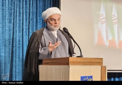 همایش تکریم علما در کردستان