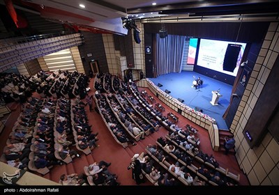ششمین آیین تجلیل از پیشکسوتان وفعالان عرصه جهاد و مقاومت درهمدان