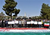 اجتماع دانشگاهیان مشهد در حمایت از مواضع ضدآمریکایی رئیس جمهور
