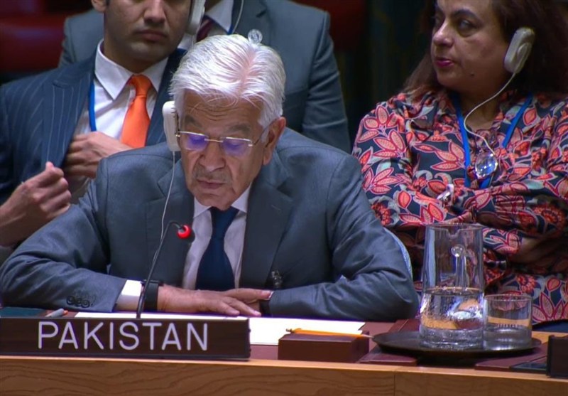 توضیح وزیر دفاع پاکستان درباره جنجال تصویر منتشرشده از وی در سازمان ملل