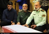 وداع باشکوه مردم استان مرکزی با شهدای امنیت