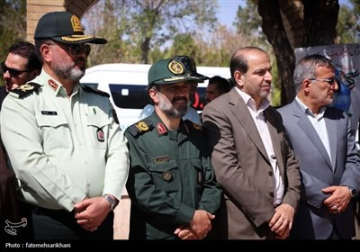 وداع باشکوه مردم استان مرکزی با شهدای امنیت