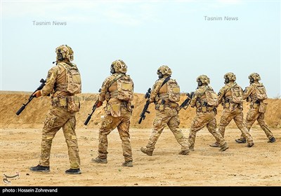 تمرینات تاکتیکی یگان ویژه فاتحین سپاه محمد رسول الله(ص) با استفاده از لباس‌ و تجهیزات جدید