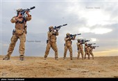 اجرای میدان تیر دقت توسط یگان ویژه فاتحین سپاه محمد رسول الله(ص) با استفاده از لباس‌ و تجهیزات جدید